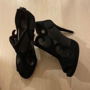 Almost new SW heel booties